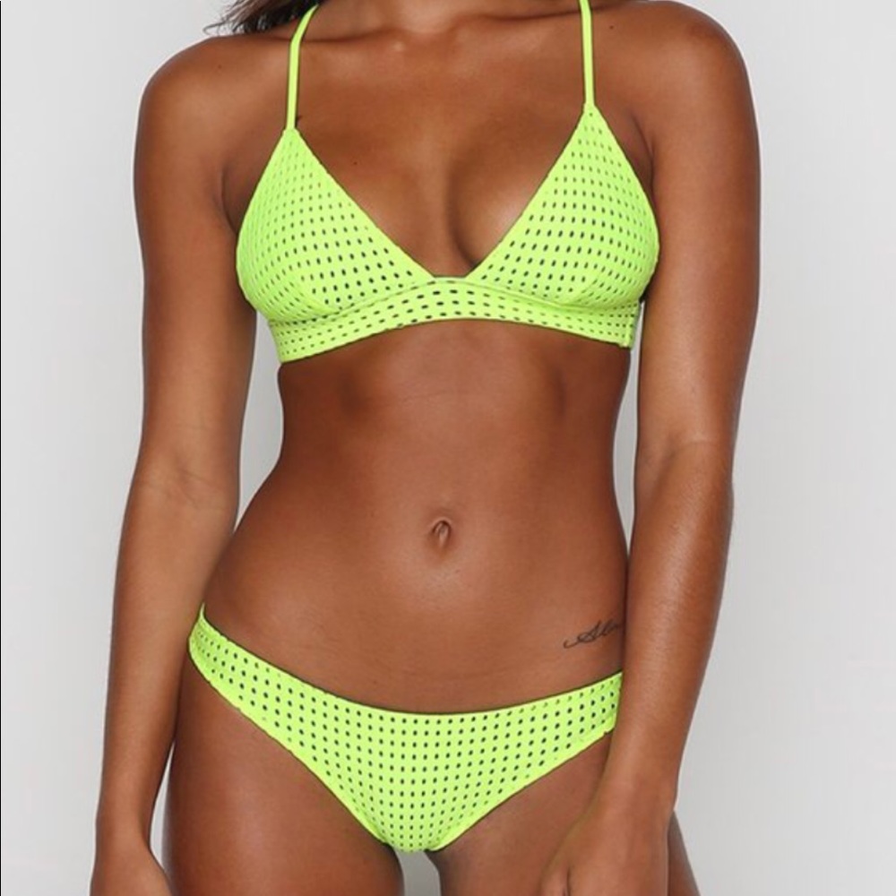 Acacia neon cactus mesh top!